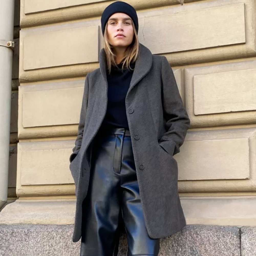 Aritzia Wilfred The Cocoon Coat Charcoal